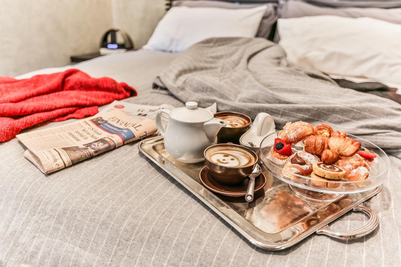 San Babila Suite Милано Екстериор снимка
